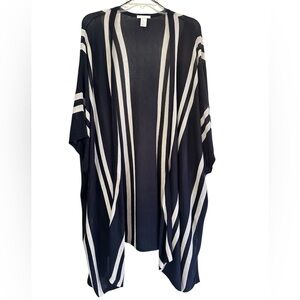 H&M Soft Black and Cream Striped Kimono Size M/L but fits oversized